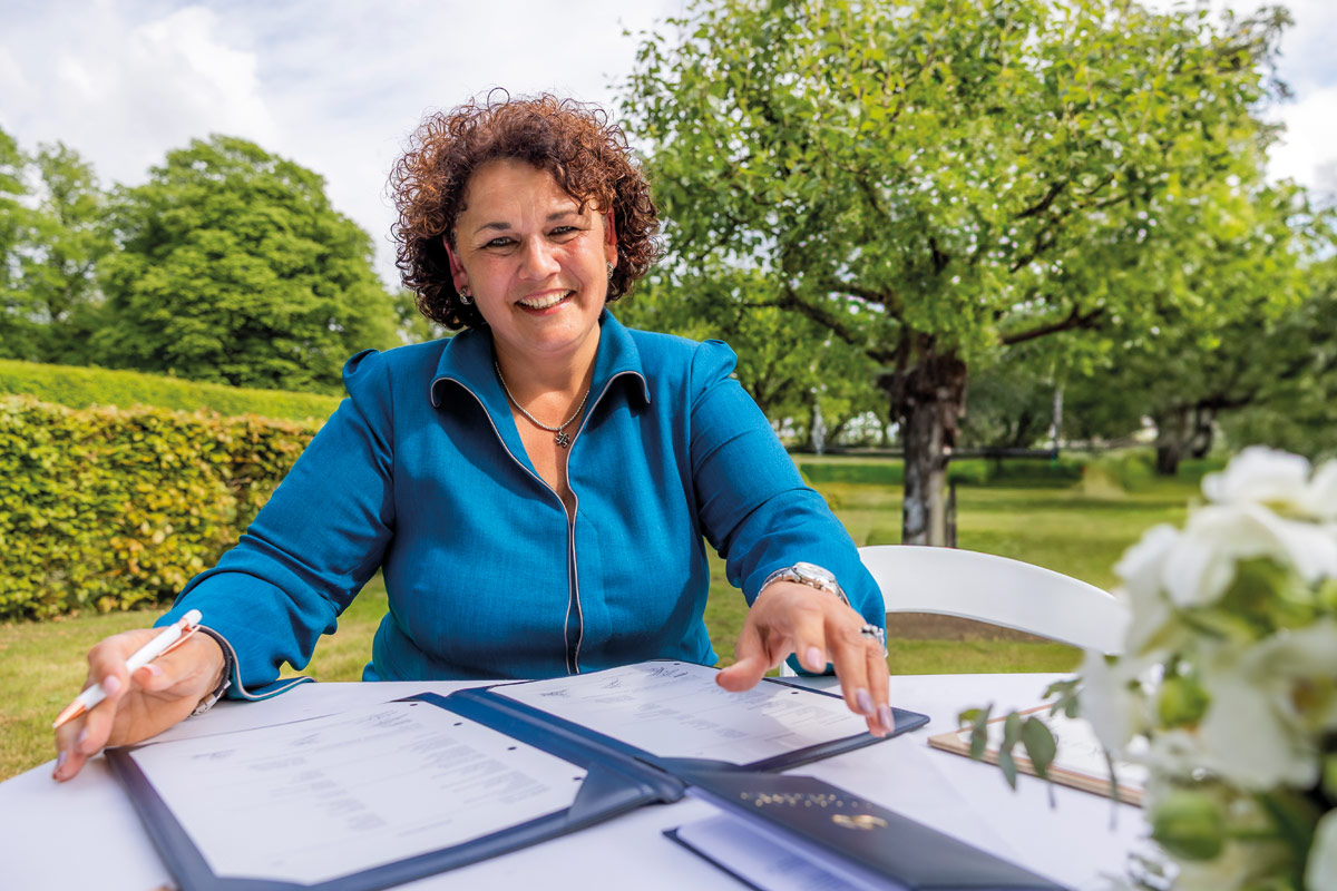 Madelon_Trouwt_trouwambtenaar_1